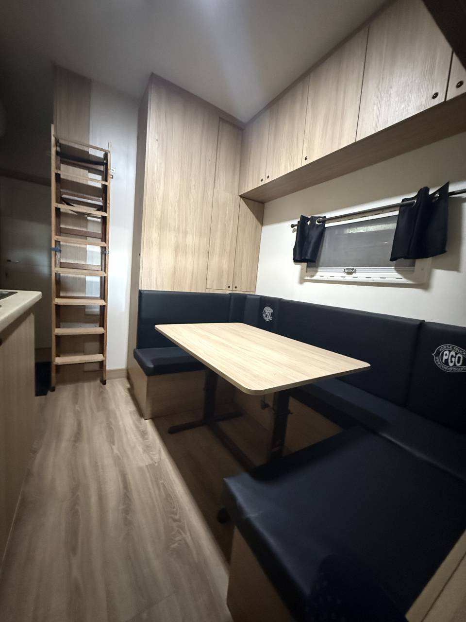 Camion chevaux PL 