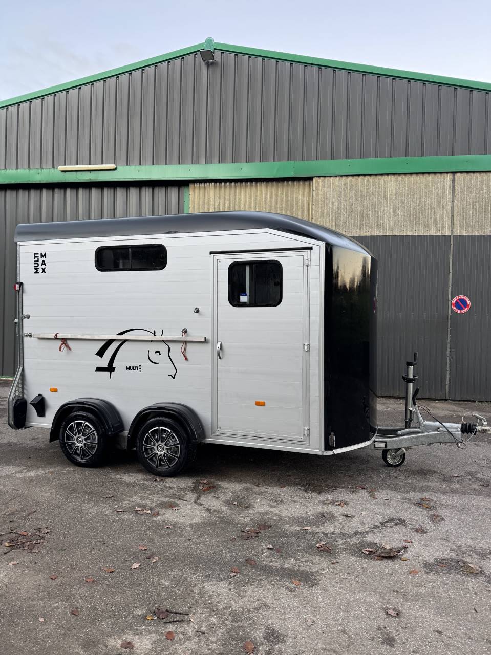 Van cheval libert&eacute; 2 places Multimax 