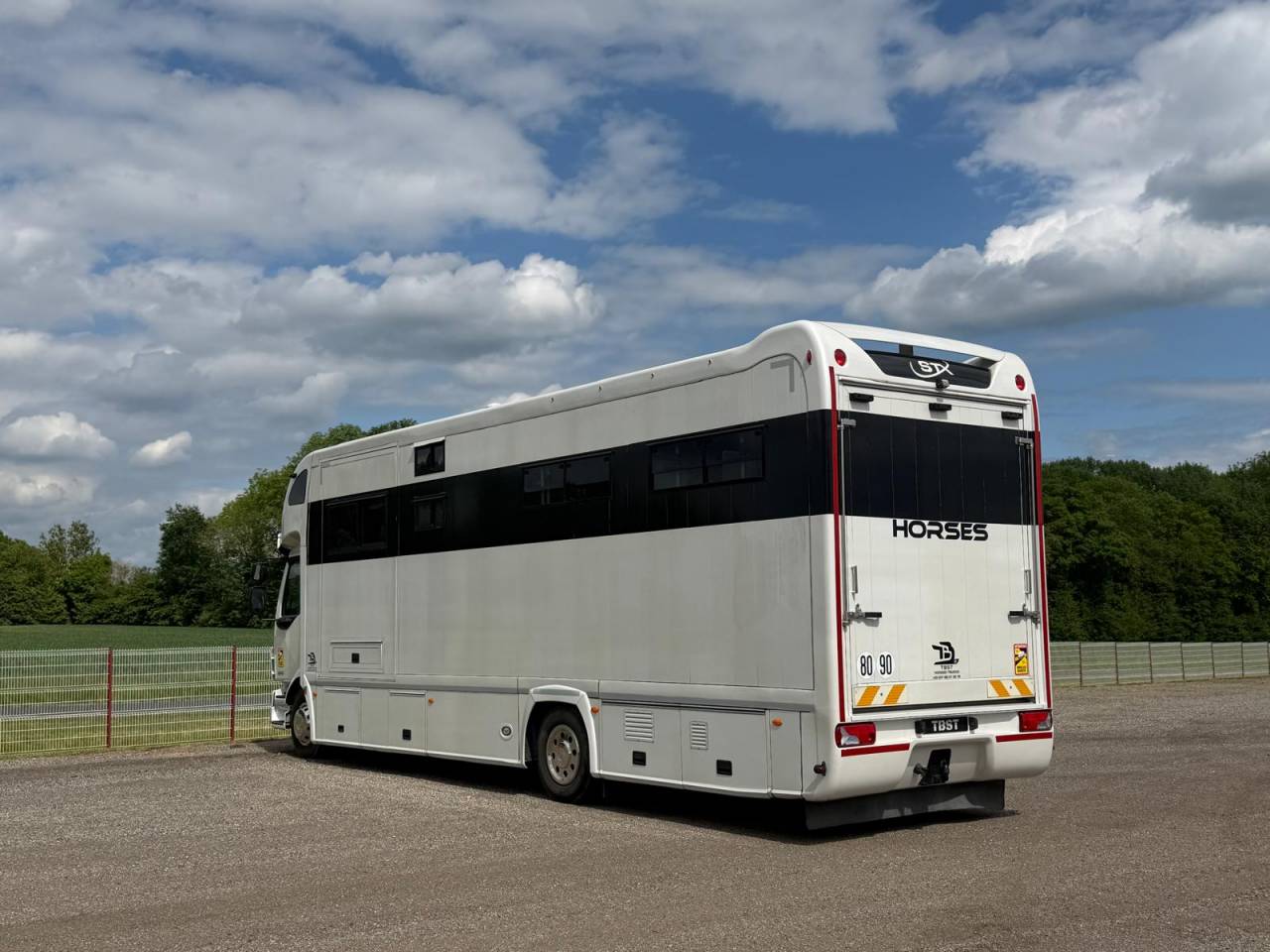 STX 5 chevaux avec pop out