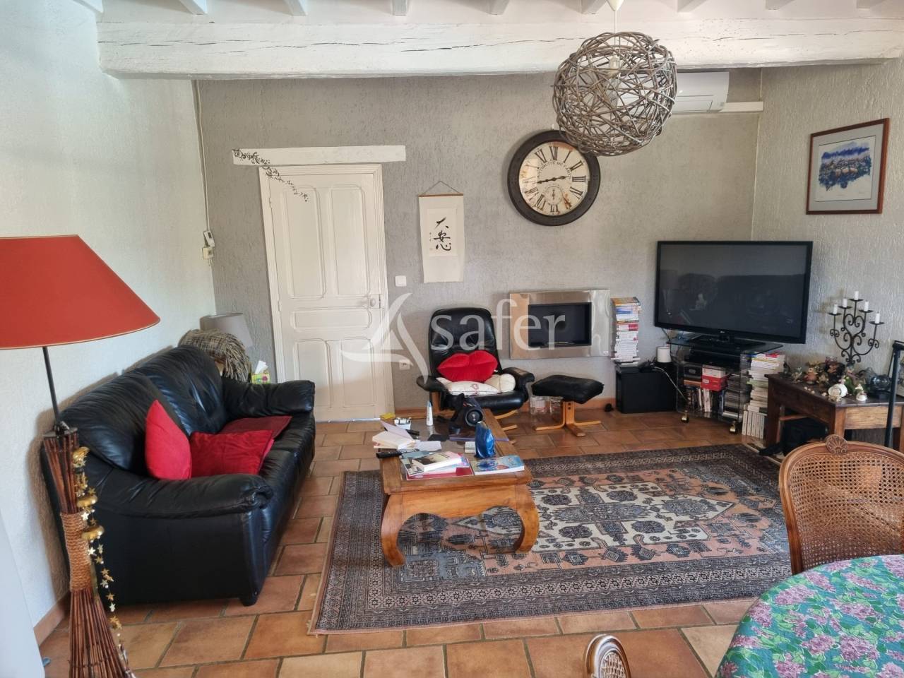 Maison d'habitation avec chambres d'h&ocirc;tes sur 29 hectares de te