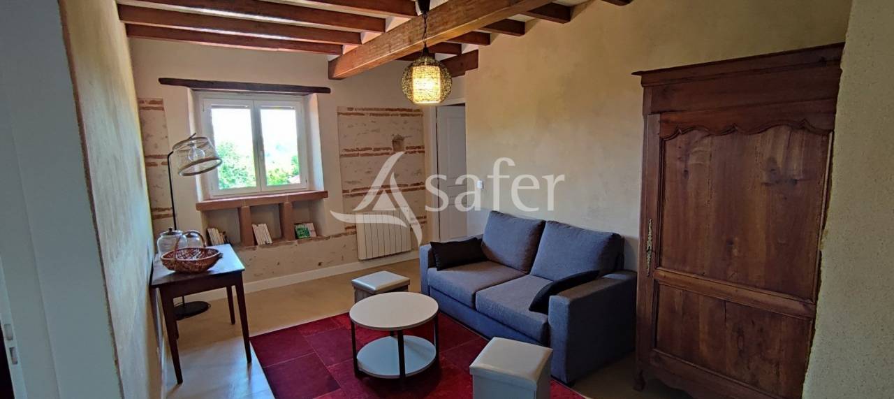 Maison d'habitation avec chambres d'h&ocirc;tes sur 29 hectares de te