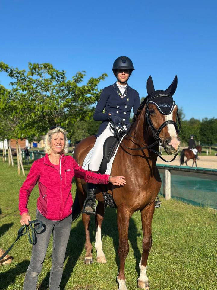 Jument - Hanovrienne - 11 ans - Dressage - France 