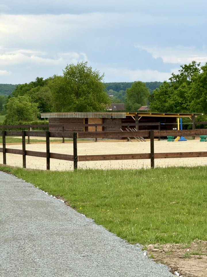 Pension chevaux Les Pr&eacute;s d'Emerald