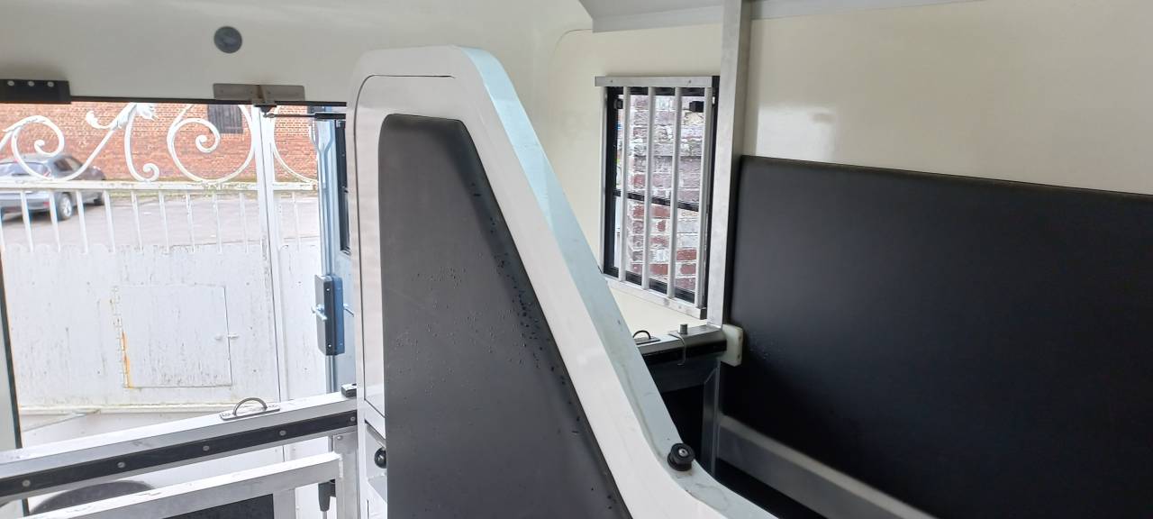 Camion VL chevaux STX 5P
