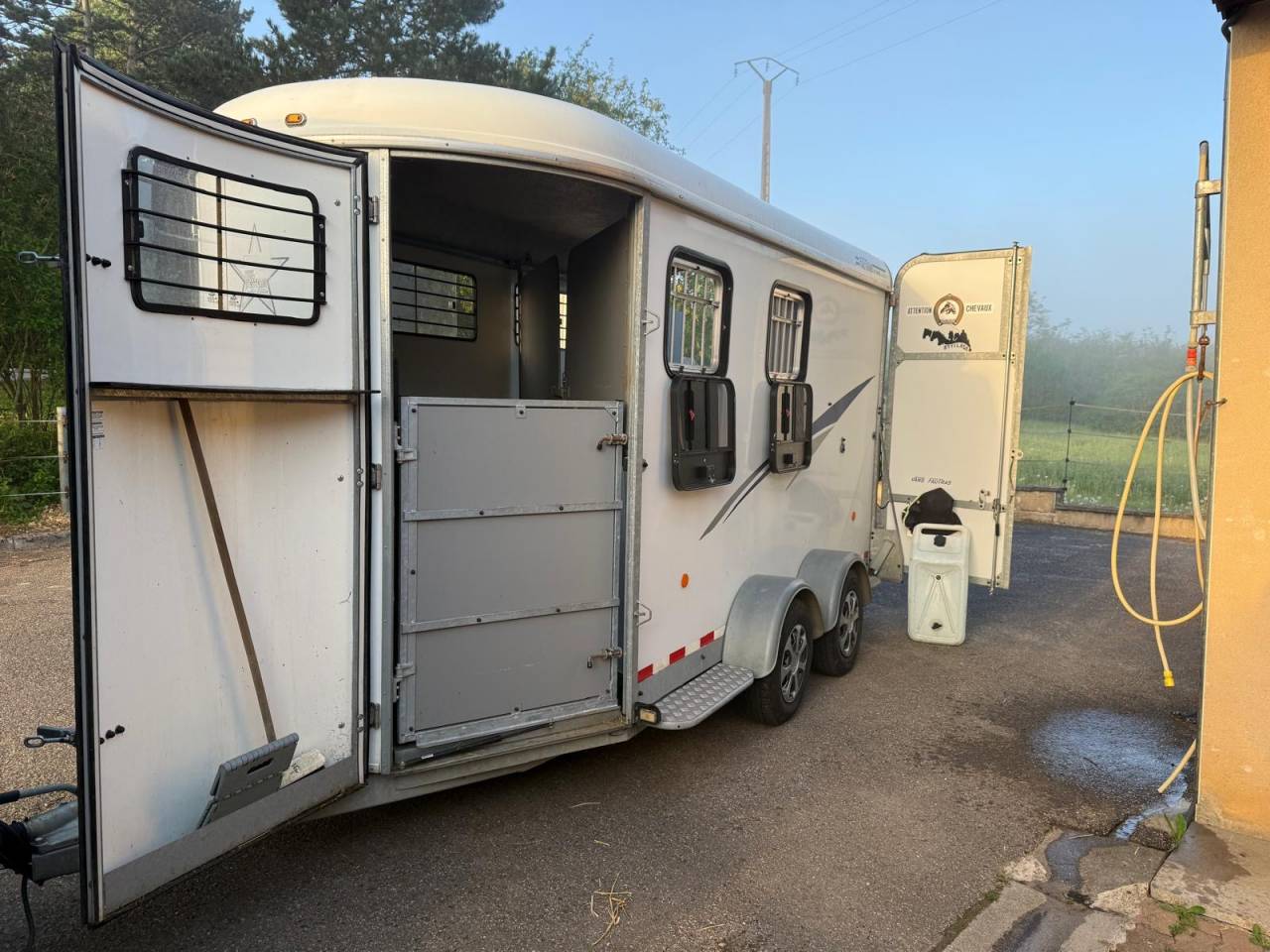 Van chevaux Fautras Phil Western &ndash; 3 places