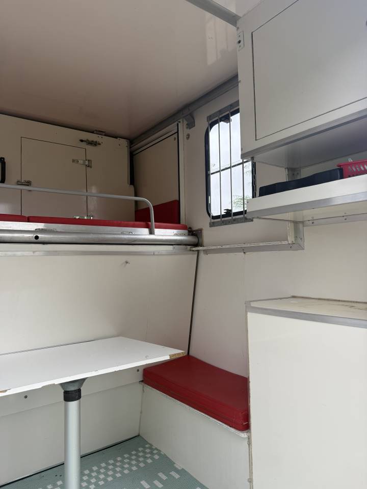 Camion VL avec home car
