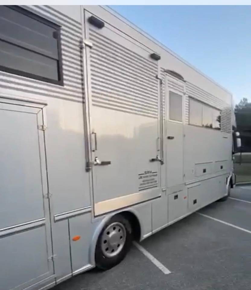 STX 2007/5.6chevaux/living pop/125000ht