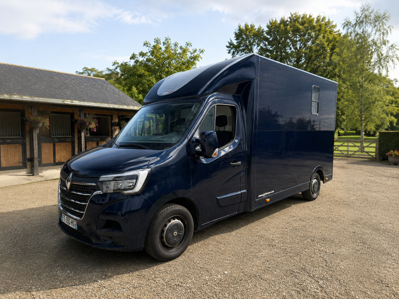 RENAULT MASTER &ndash; 2021 &ndash; 3 PLACES &ndash; STALLE &ndash; 140 000KM