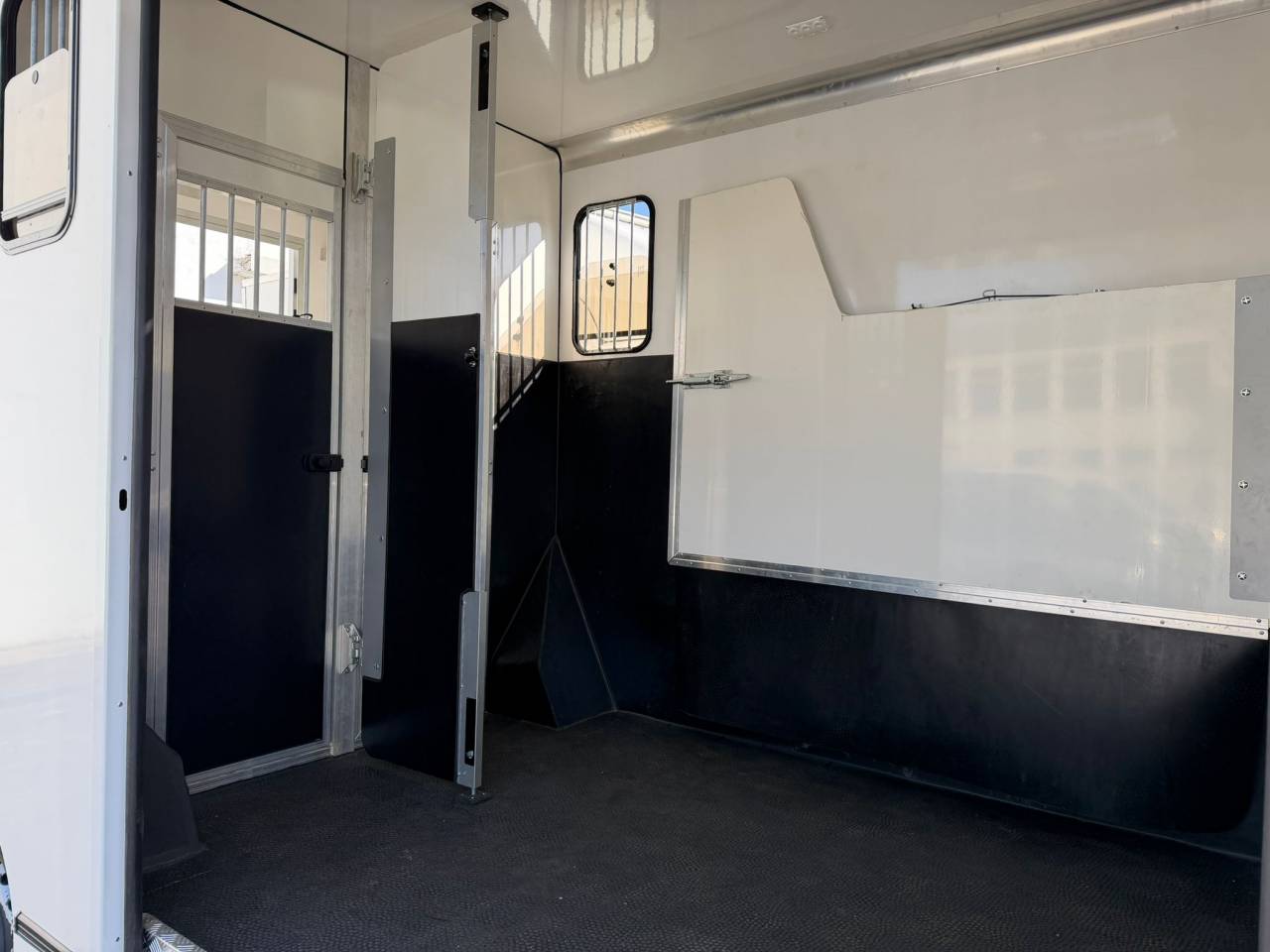  RENAULT MASTER &ndash; 2017 - 135CV &ndash; 75 000km - STALLE ACR