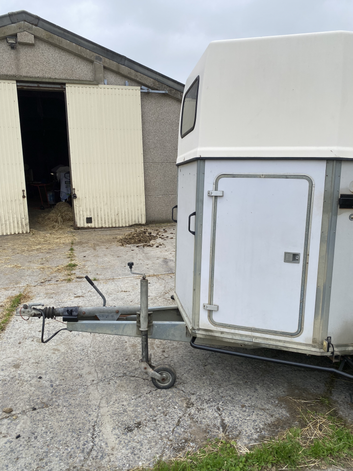 VAN WESTFALIA 2 PLACES AVEC SELLERIE