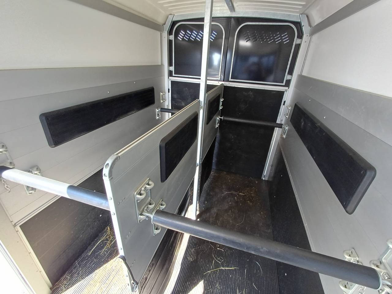 van 2 places  IFOR WILLIAMS