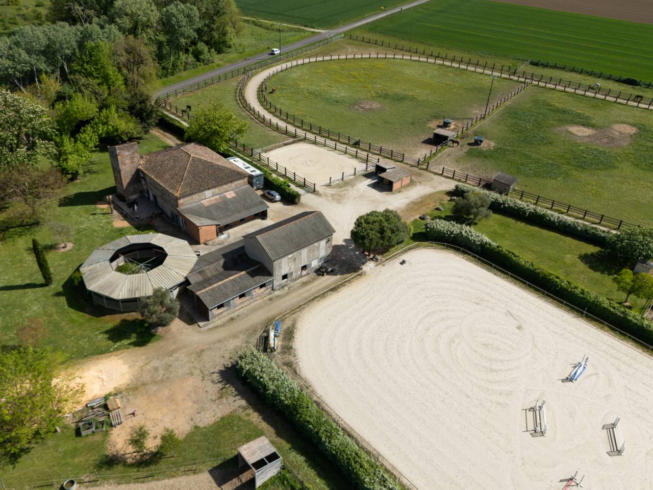 A VENDRE Propri&eacute;t&eacute; &eacute;questre  avec habitation
