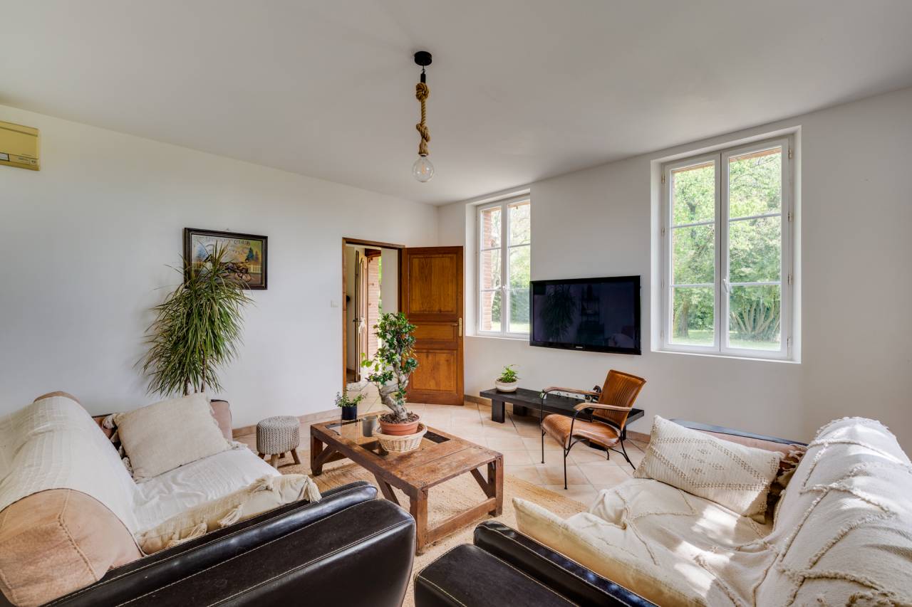 A VENDRE Propri&eacute;t&eacute; &eacute;questre  avec habitation