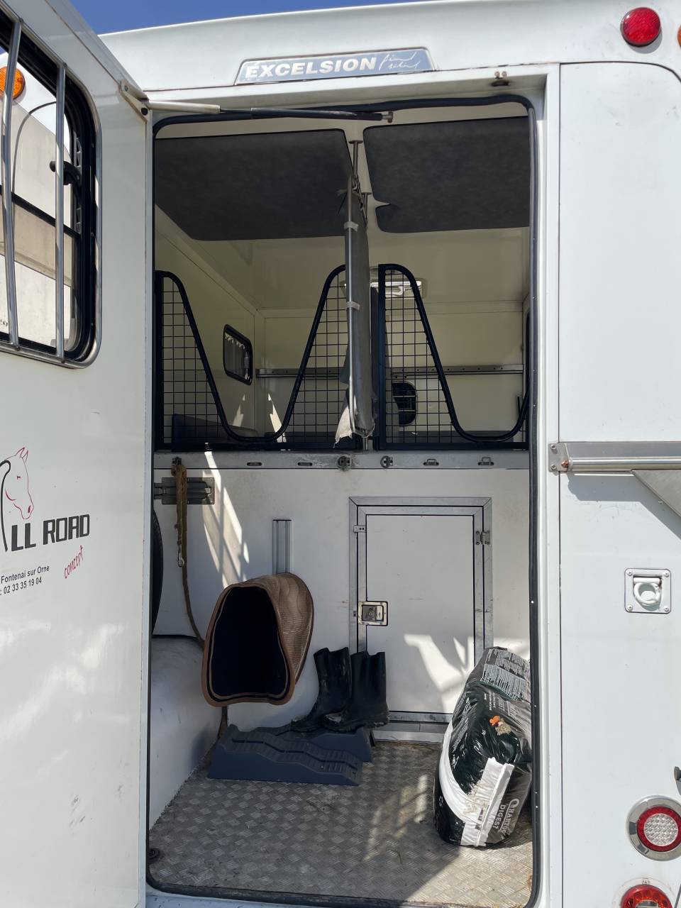Renault Master 150cv - 2 places chevaux - 5 places cab 