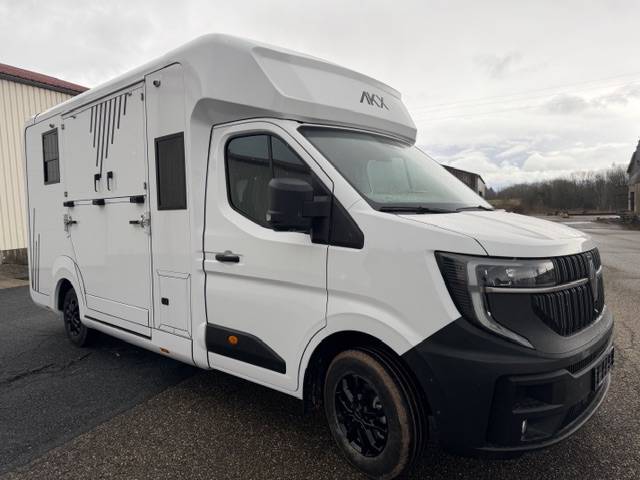 Camion VL AKX 2 chevaux Renault Master 5 places 170cv