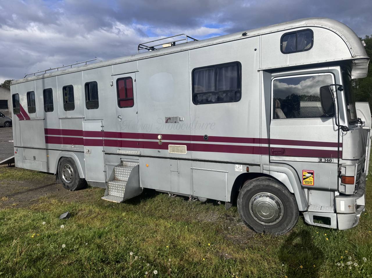 Poids lourd 6places avec home car 