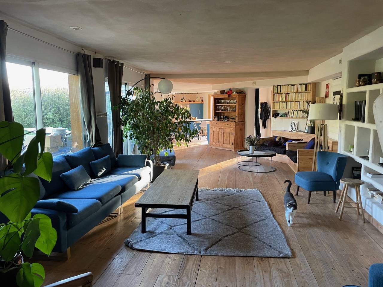  Propri&eacute;t&eacute; &eacute;questre &ndash; Habitation contemporaine, &eacute;curies