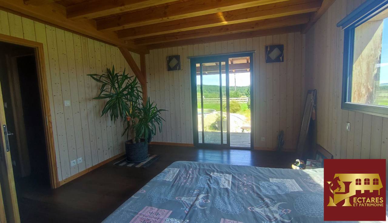 Propri&eacute;t&eacute; &eacute;questre 2,3 hectares