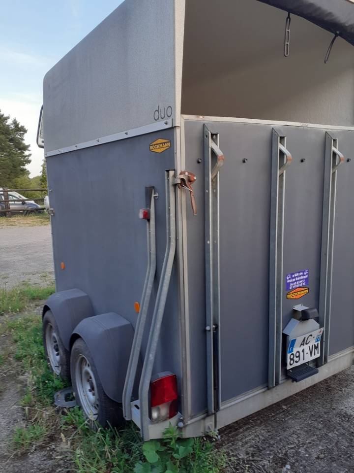 VAN 2 PLACES &ndash; MARQUE BOCKMAN