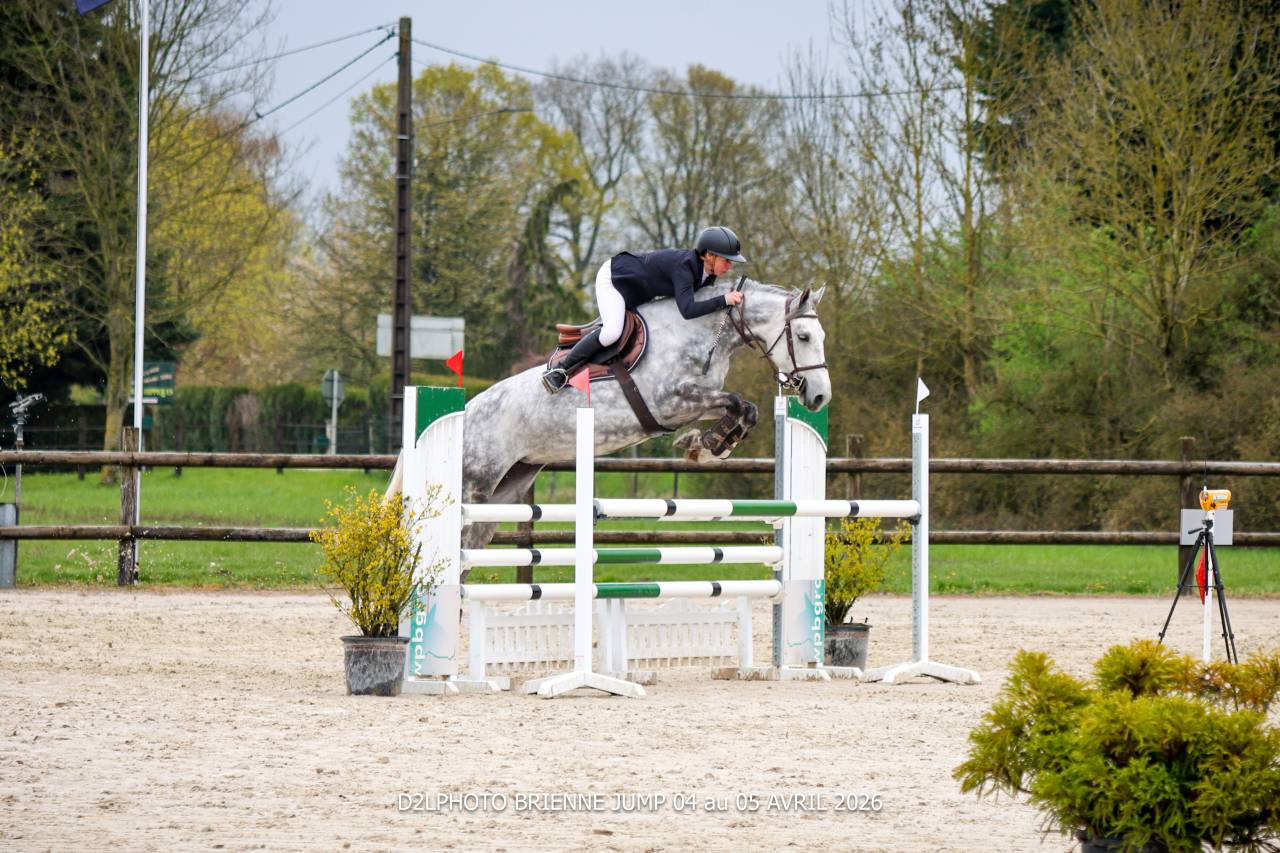 Jument 6 ans CSO