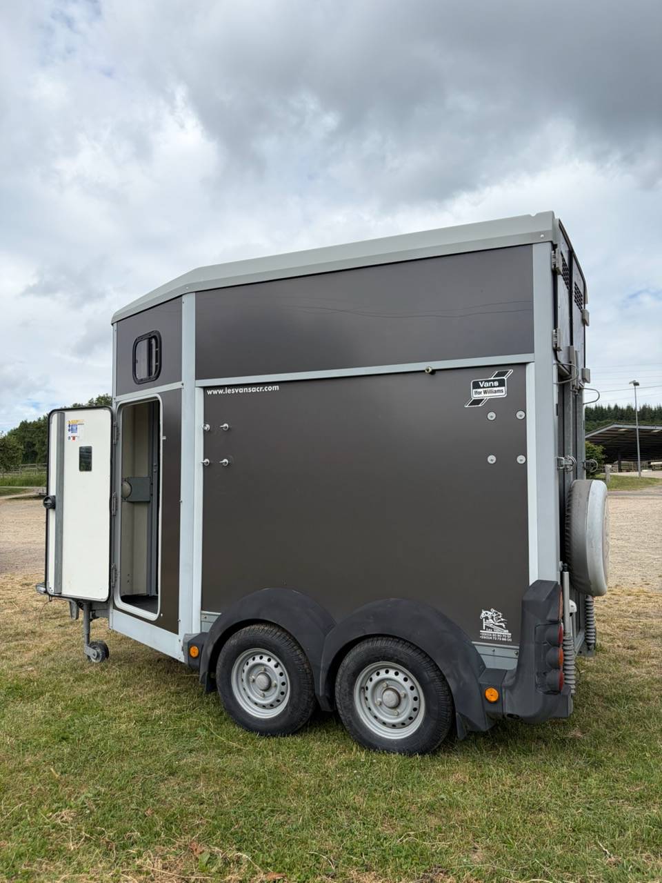 van Ifor Williams HB403 1,5 place chevaux de 2019