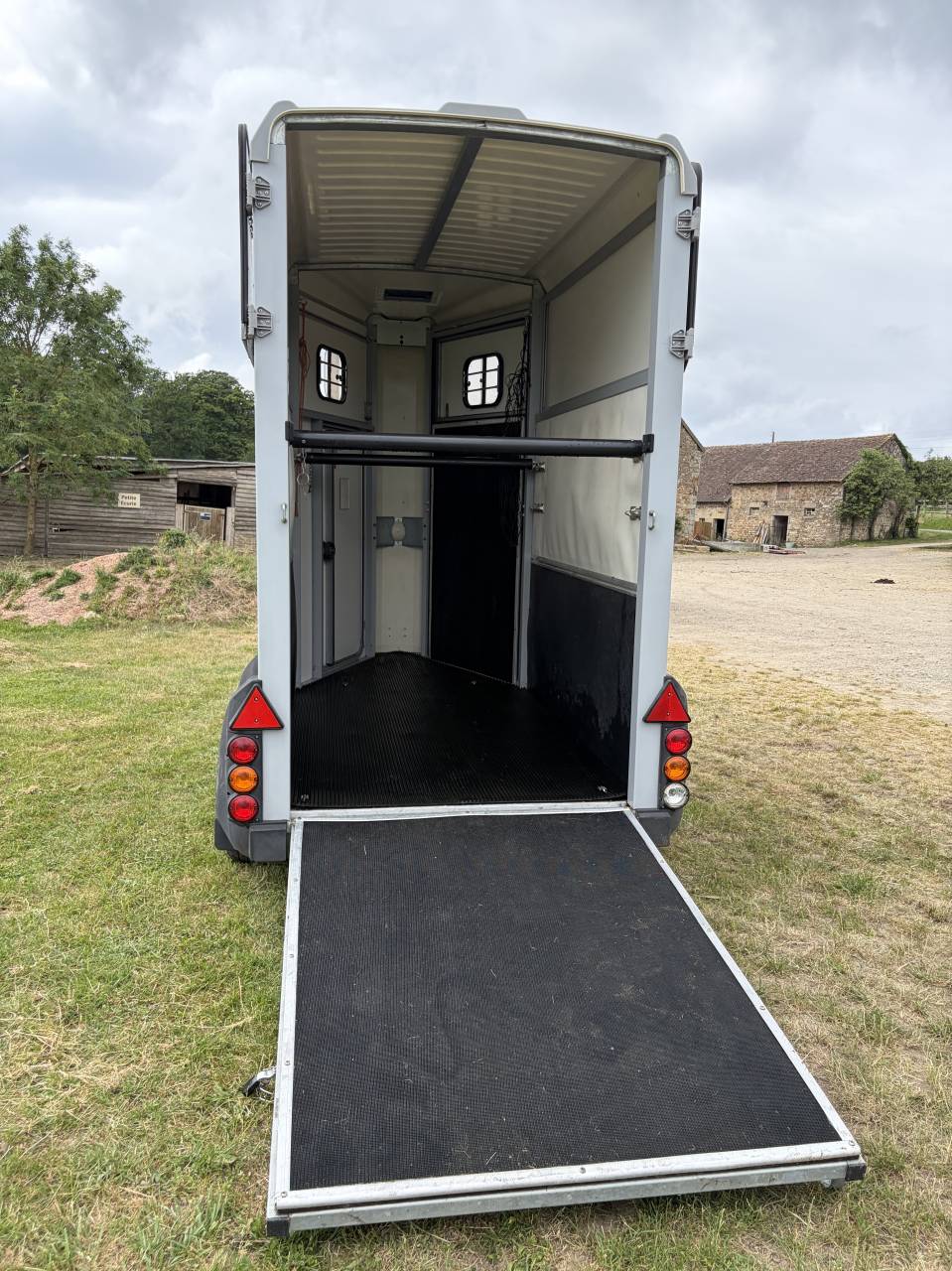 van Ifor Williams HB403 1,5 place chevaux de 2019