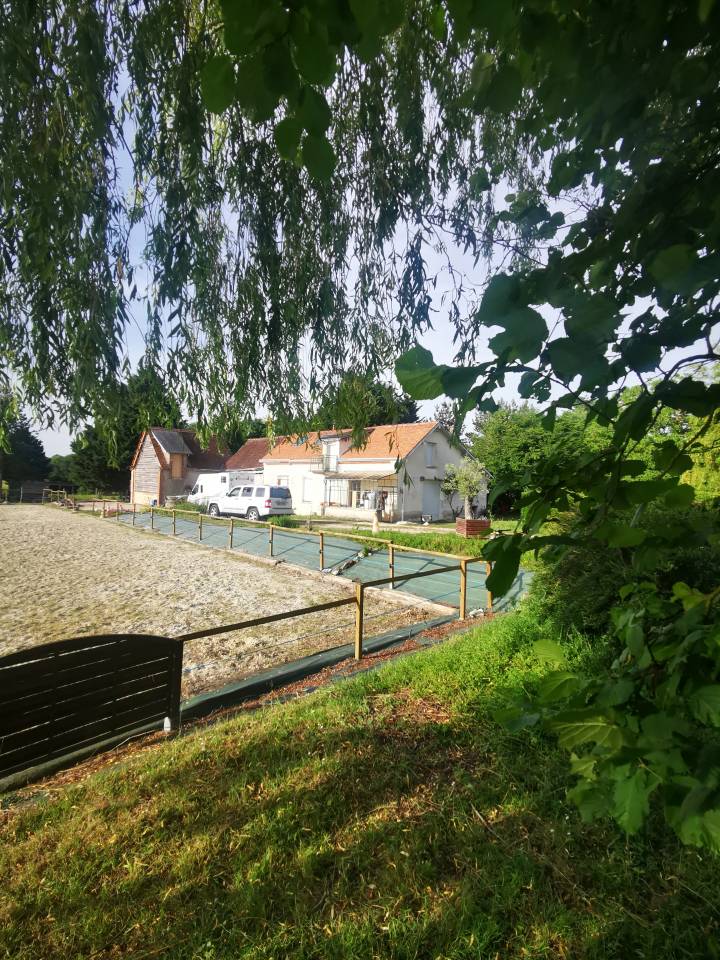 Maison pour chevaux - Quiers sur bezondes