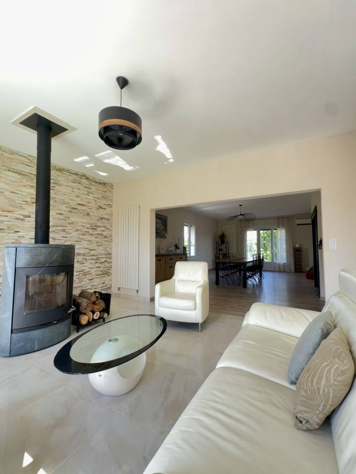 Maison 250m2 avec + 8 hectares