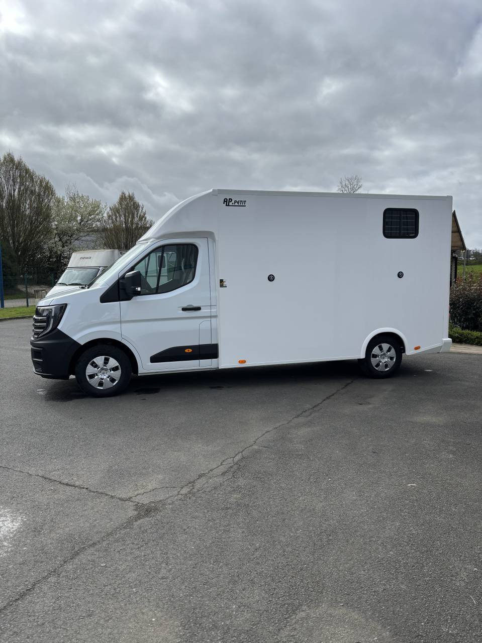 Nissan Interstar L3 170ch  carrosserie ESPRIT stalle 