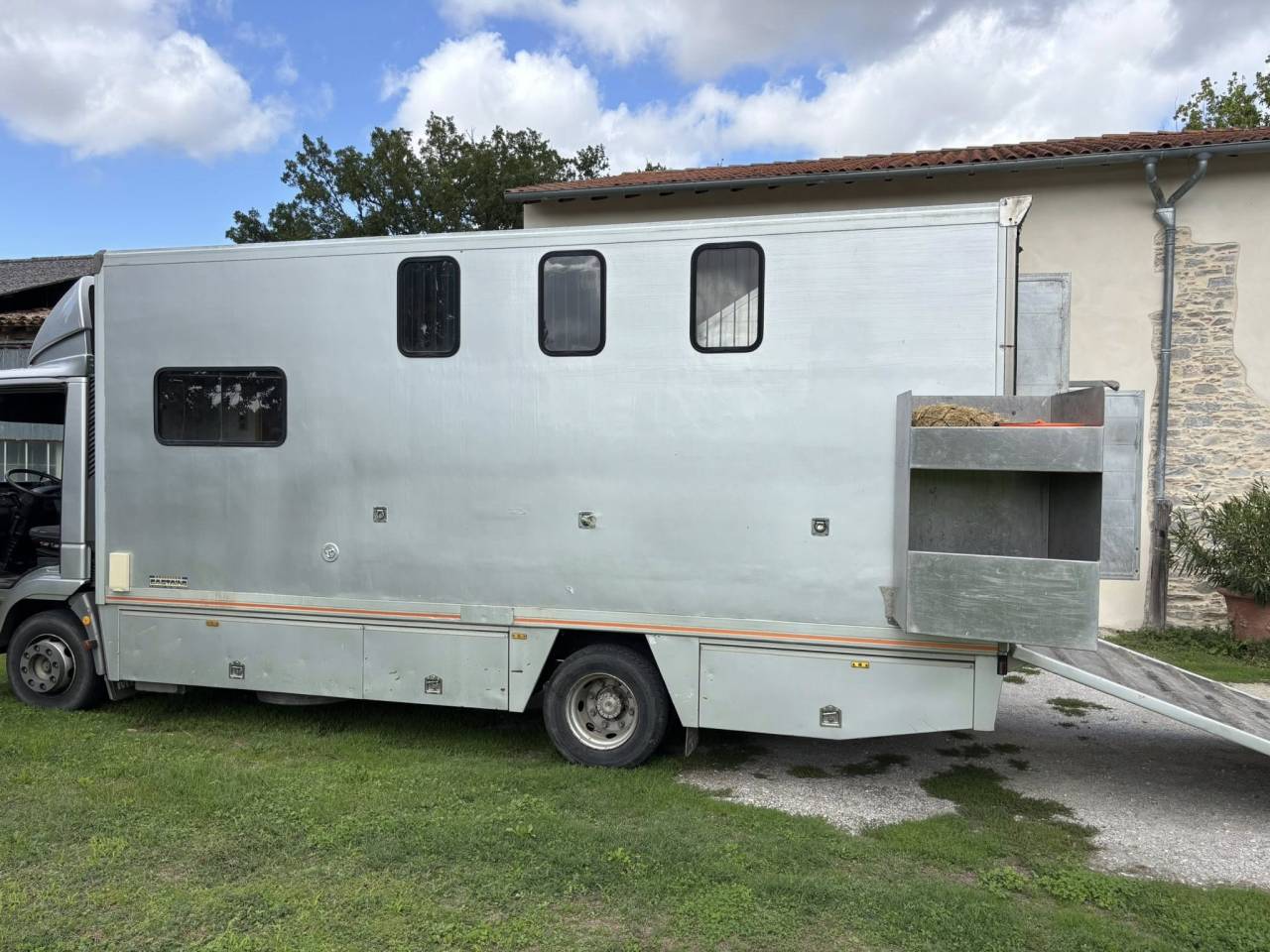 Camion 3 chevaux + home car