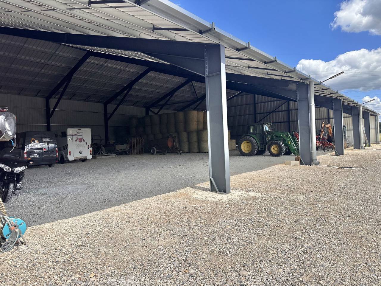 ETABLISSEMENT EQUESTRE EN ACTIVITE SUR 17 HA - R&eacute;gion