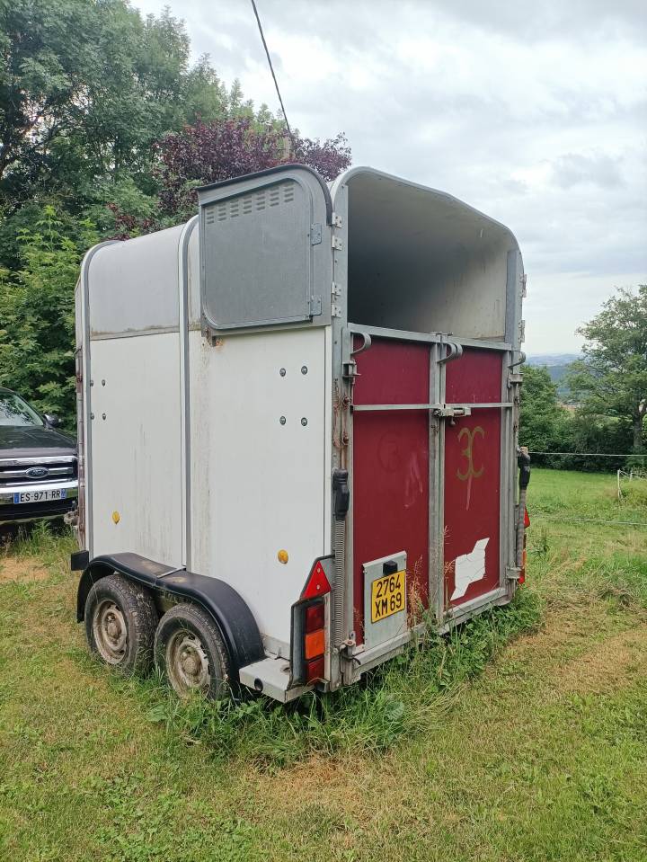 van cheval 2 places