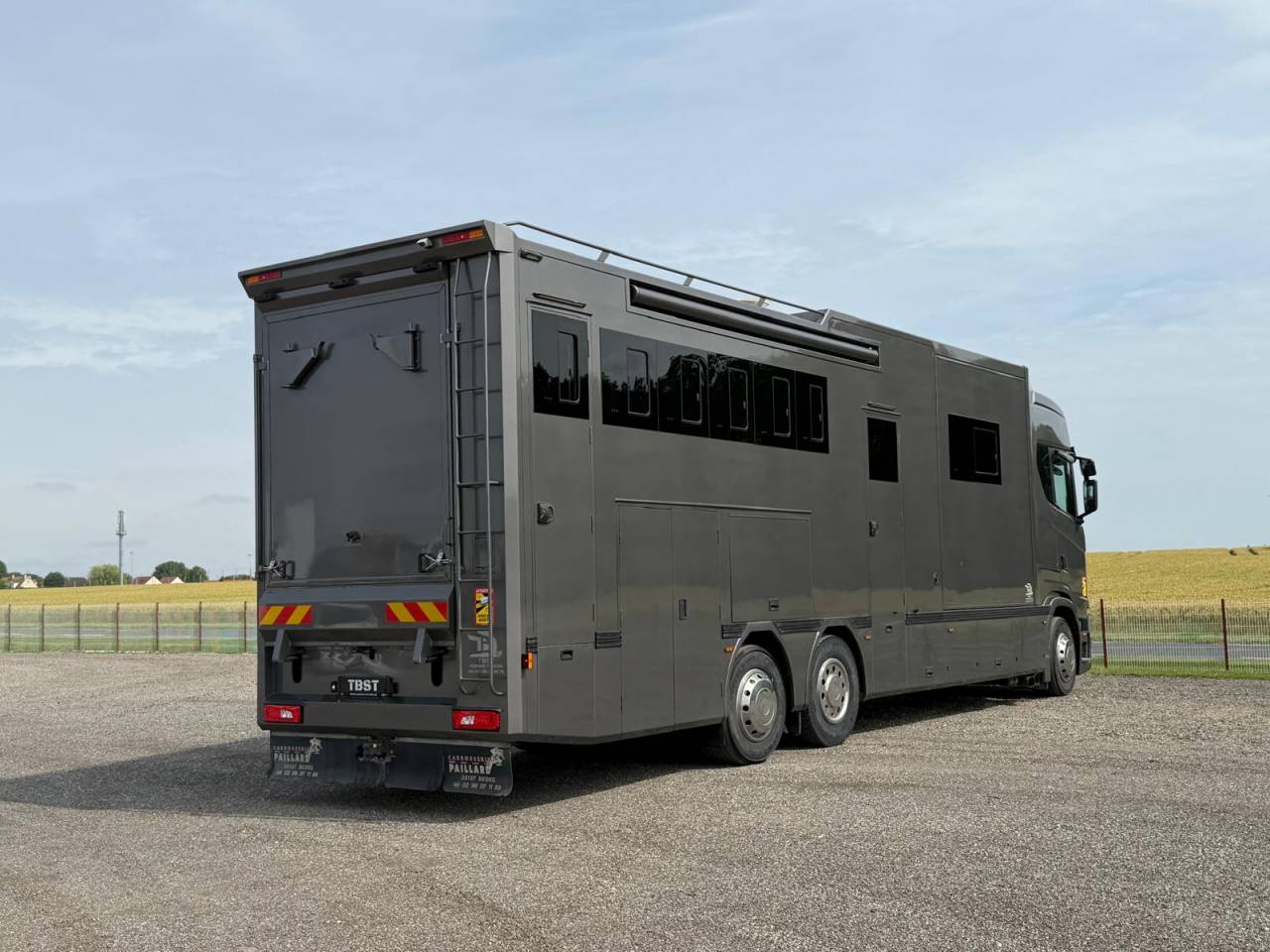Paillard 6 chevaux home car avec double pop out