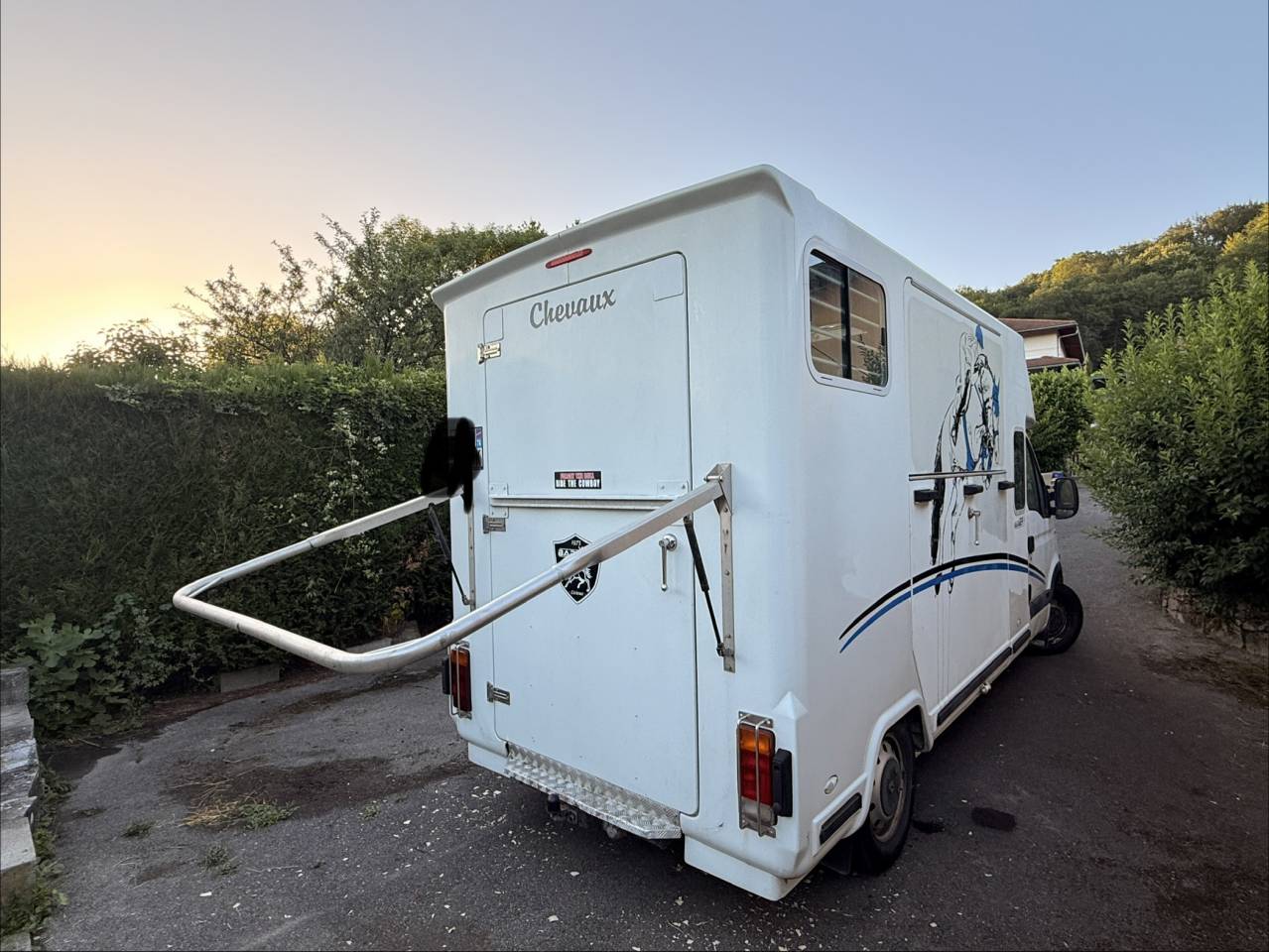 AFFAIRE_VL 2 places chevaux-5 places cabine BARBOT
