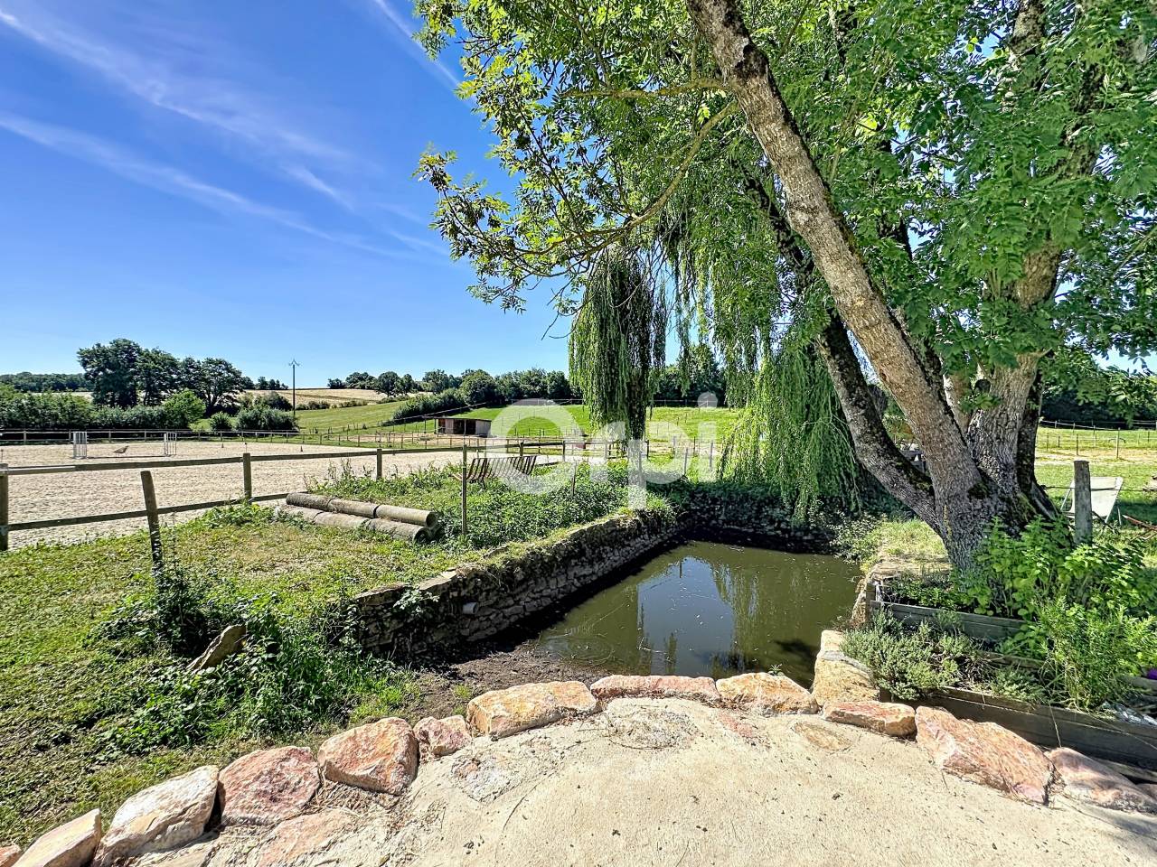 Domaine &eacute;questre sur 1.5 hectare et 10 hectares sup