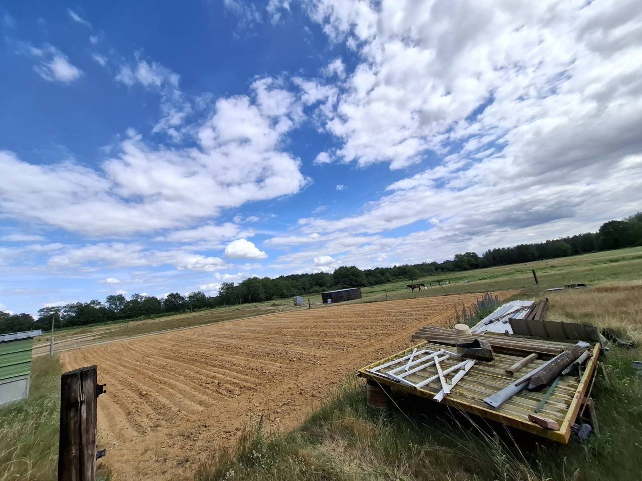 Propri&eacute;t&eacute; &eacute;questre de caract&egrave;re sur plus de 5 hectares  S