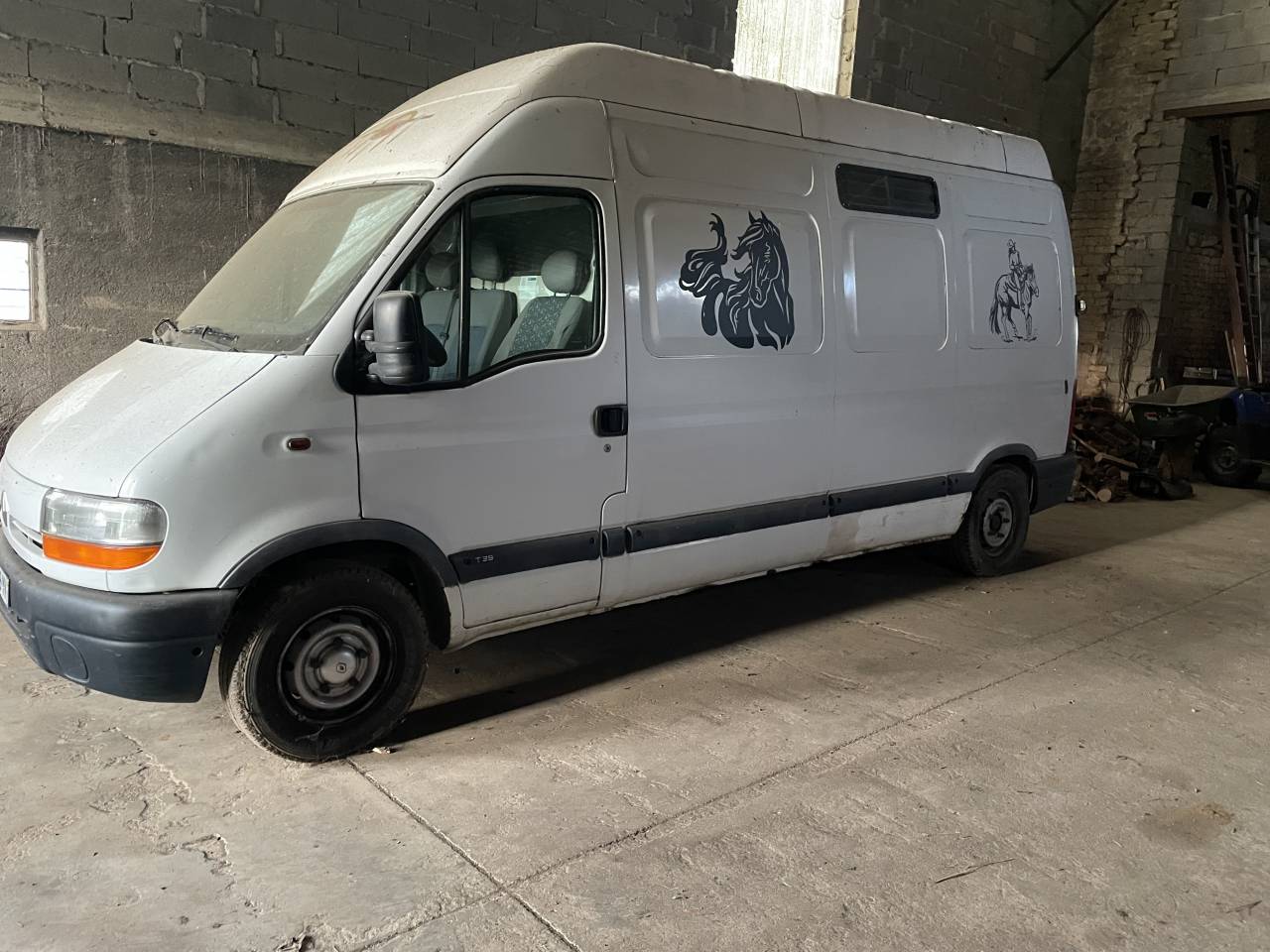 Renault master ann&eacute;e 2000  212 000km