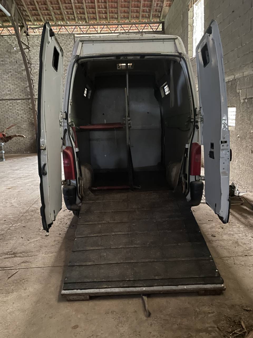 Renault master ann&eacute;e 2000  212 000km