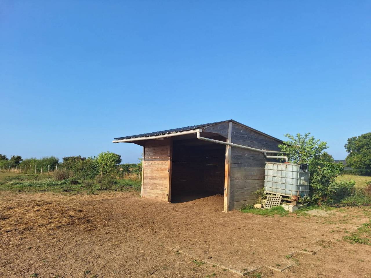 Maison sur 5 hectares avec d&eacute;pendances