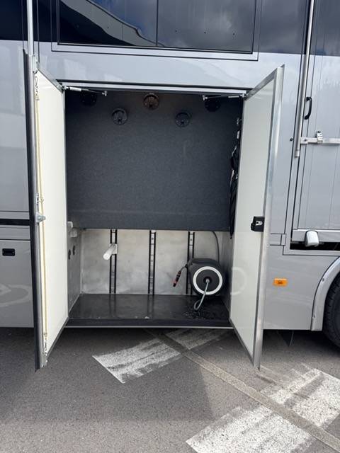 A VENDRE OU A LOUER  LLD  VOLVO FM 12 360ch POP OUT