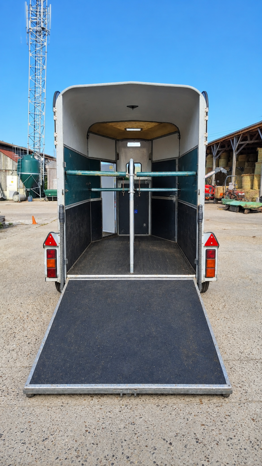 Van 2 places