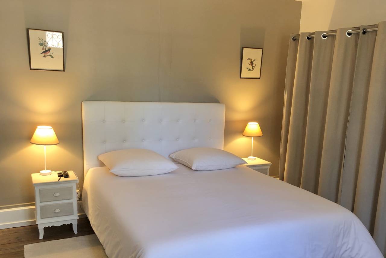G&icirc;tes &eacute;questres 5 * - boxes & carri&egrave;re