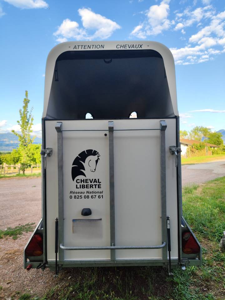 ‼️&Agrave; VENDRE &ndash; Van Cheval Libert&eacute; Gold One 1,5 place &ndash; Tr
