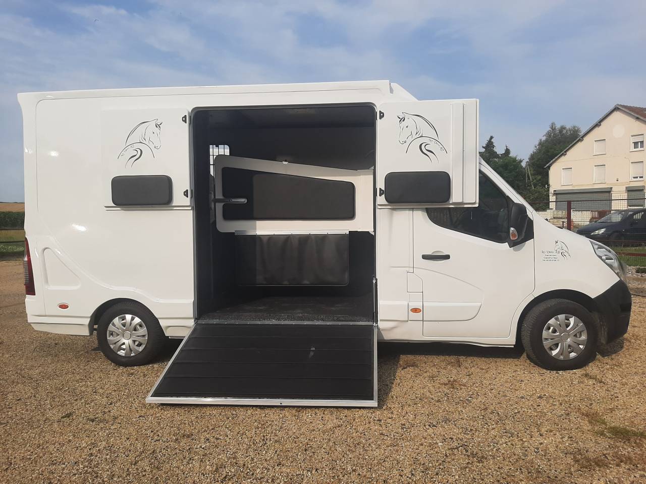 Renault Master - stall 145 cv
