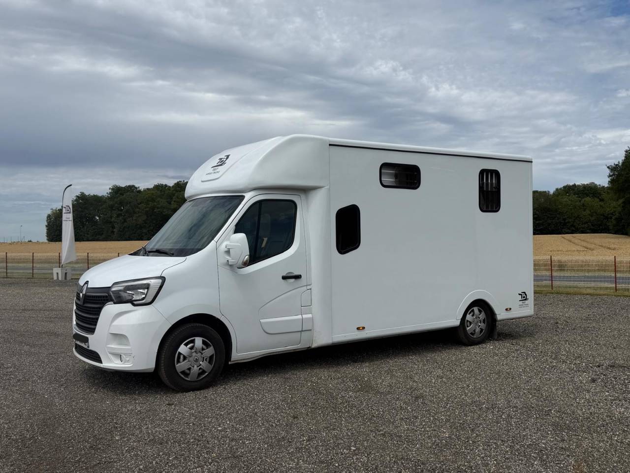 RENAULT MASTER STALLE 5 TBST