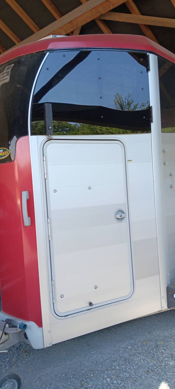 Van hbx 403