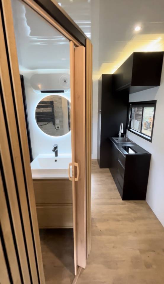 Camion chevaux 7 places avec home car