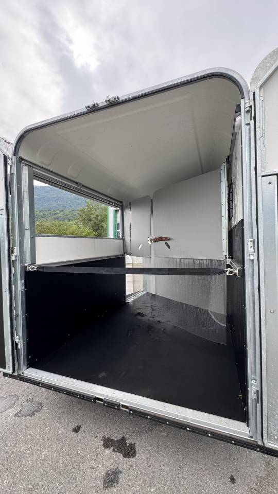 VAN OBLIC X2 COMME NEUF 2 CH &ndash; DISPONIBLE SUR GRENOBLE