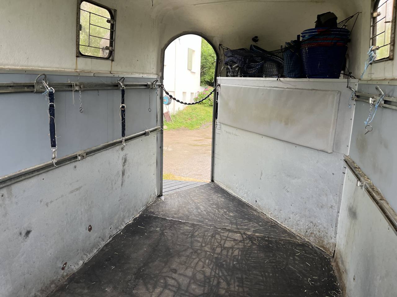 Van 4 places