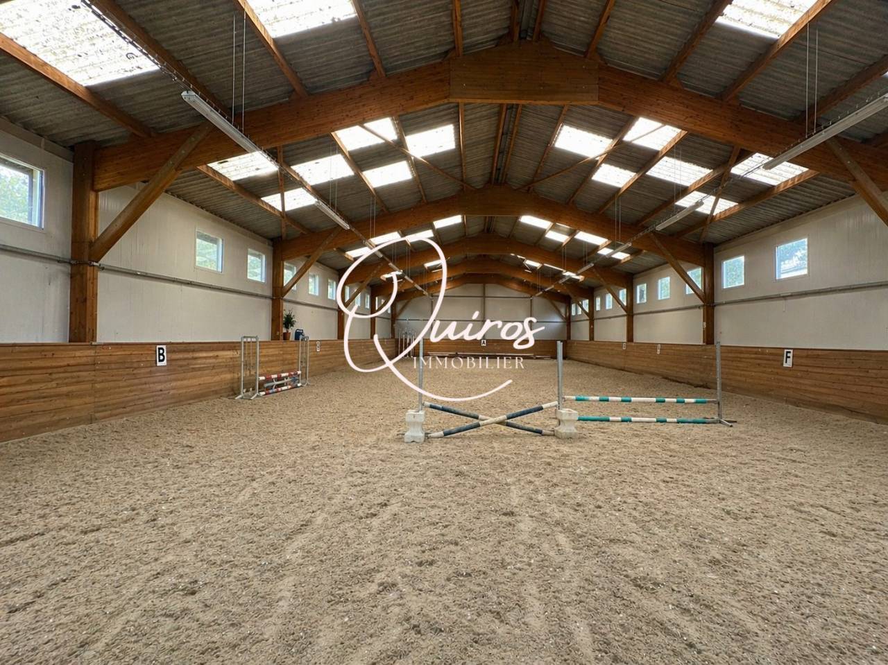 Ensemble immobilier - Vendes - 1 hectare 3